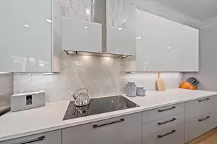 1547 Sandpiper Ln, Sarasota, FL 34239 - Photo 23