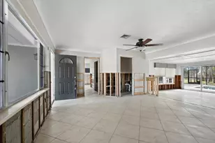 153 N Adams Dr, Sarasota, FL 34236 - Photo 5