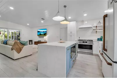 6979 Longboat Drive S, Longboat Key, FL 34228 - Photo 9