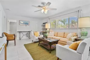 422 Julia Pl, Sarasota, FL 34236 - Photo 3