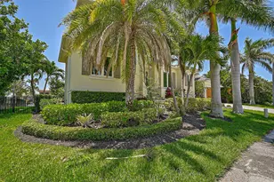 830 Tarawitt Dr, Longboat Key, FL 34228 - Photo 3