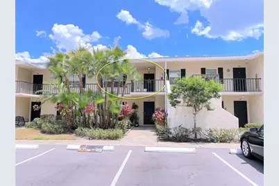 7041 W Country Club Drive N #218, Sarasota, FL 34243 - Photo 1