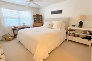 7041 W Country Club Dr N, Sarasota, FL 34243 - Photo 19