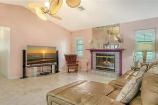 5879 Ravenwood Dr, Sarasota, FL 34243 - Photo 19