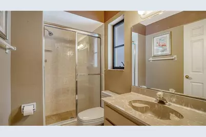 5879 Ravenwood Drive, Sarasota, FL 34243 - Photo 31