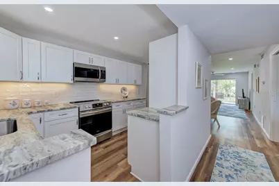 3987 Maceachen Boulevard #123, Sarasota, FL 34233 - Photo 7