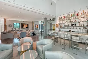 8250 Sanderling Rd, Sarasota, FL 34242 - Photo 17