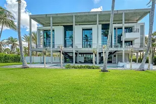 8250 Sanderling Rd, Sarasota, FL 34242 - Photo 49