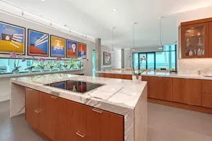 8250 Sanderling Rd, Sarasota, FL 34242 - Photo 25