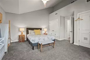 430 Island Cir, Sarasota, FL 34242 - Photo 45