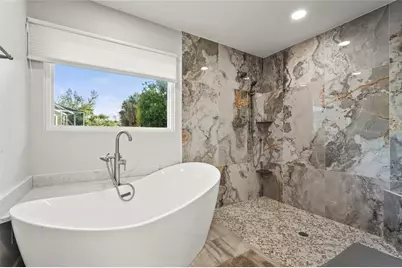 430 Island Circle, Sarasota, FL 34242 - Photo 31