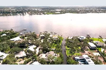 7233 Midnight Pass Road, Sarasota, FL 34242 - Photo 23