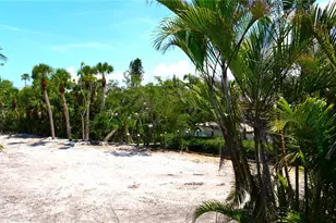 7233 Midnight Pass Rd, Sarasota, FL 34242 - Photo 11