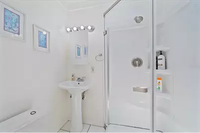 4859 Commonwealth Drive, Sarasota, FL 34242 - Photo 33