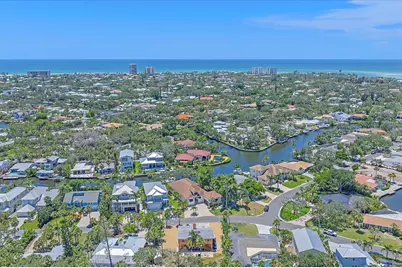 4859 Commonwealth Drive, Sarasota, FL 34242 - Photo 3