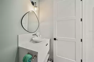 6532 Peacock Rd, Sarasota, FL 34242 - Photo 33