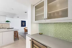 1055 Gulf of Mexico Dr, Longboat Key, FL 34228 - Photo 9