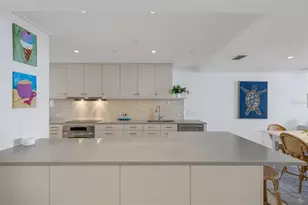 1055 Gulf of Mexico Dr, Longboat Key, FL 34228 - Photo 17