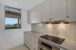 1055 Gulf of Mexico Dr, Longboat Key, FL 34228 - Photo 19