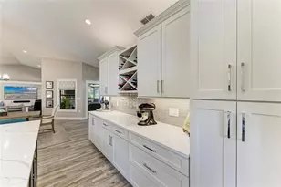 8416 Palm Lakes Ct, Sarasota, FL 34243 - Photo 29