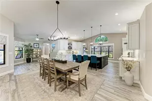 8416 Palm Lakes Ct, Sarasota, FL 34243 - Photo 15