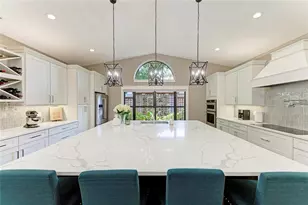 8416 Palm Lakes Ct, Sarasota, FL 34243 - Photo 23