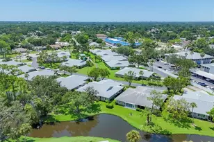 3909 Center Gate Cir, Sarasota, FL 34233 - Photo 47