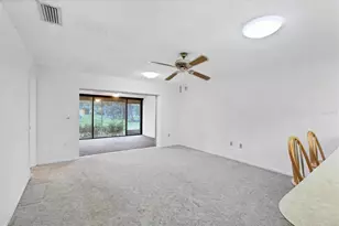 3909 Center Gate Cir, Sarasota, FL 34233 - Photo 13