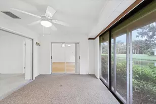 3909 Center Gate Cir, Sarasota, FL 34233 - Photo 35