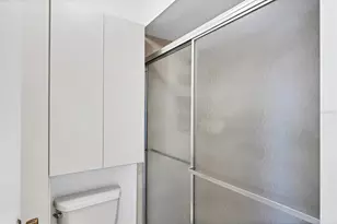 3909 Center Gate Cir, Sarasota, FL 34233 - Photo 25