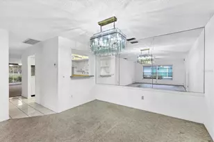 3909 Center Gate Cir, Sarasota, FL 34233 - Photo 11