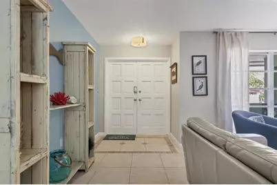 735 Birdsong Lane, Sarasota, FL 34242 - Photo 5