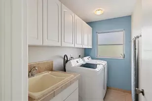 735 Birdsong Ln, Sarasota, FL 34242 - Photo 27