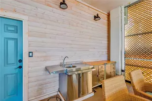 511 Seaview Dr, Tarpon Springs, FL 34689 - Photo 25