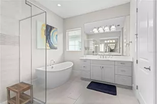 8241 Pavia Way, Lakewood Ranch, FL 34202 - Photo 21