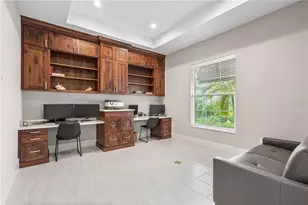 8241 Pavia Way, Lakewood Ranch, FL 34202 - Photo 9