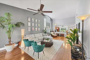 6271 Timberlake Dr, Sarasota, FL 34243 - Photo 7