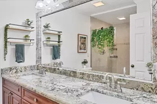 6271 Timberlake Dr, Sarasota, FL 34243 - Photo 19