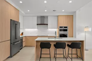 301 Quay Commons, Sarasota, FL 34236 - Photo 11