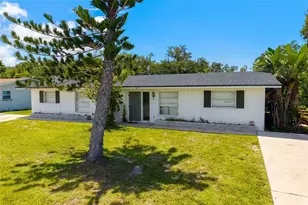 460 Briarwood Rd, Venice, FL 34293 - Photo 1