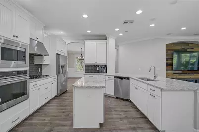 6109 Anise Drive, Sarasota, FL 34238 - Photo 7