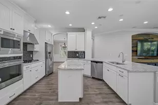 6109 Anise Dr, Sarasota, FL 34238 - Photo 7