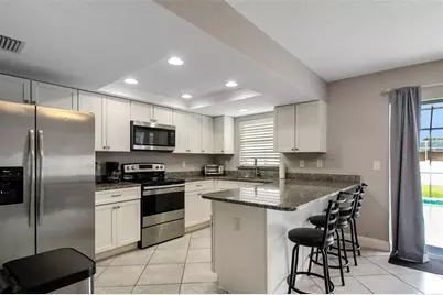7036 13th Street E, Sarasota, FL 34243 - Photo 19
