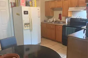 528 Briarwood Rd, Venice, FL 34293 - Photo 3