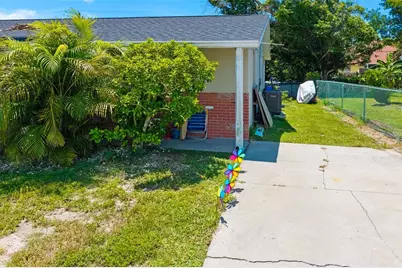 544 Briarwood Road, Venice, FL 34293 - Photo 35