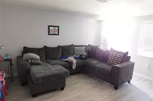 544 Briarwood Rd, Venice, FL 34293 - Photo 9