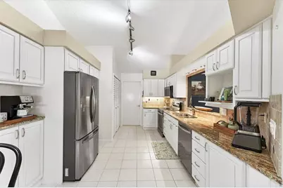 5323 Kelly Drive #3, Sarasota, FL 34233 - Photo 19