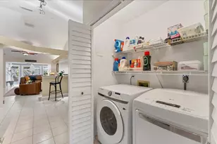 5323 Kelly Dr, Sarasota, FL 34233 - Photo 35