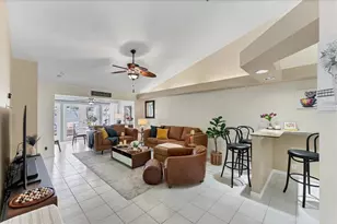 5323 Kelly Dr, Sarasota, FL 34233 - Photo 11