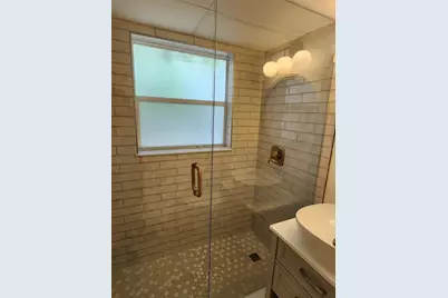 565 Golden Gate Point #1, Sarasota, FL 34236 - Photo 15